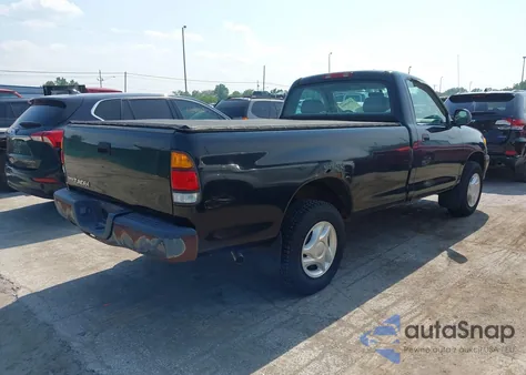 2002 Toyota Tundra z USA, uszkodzony, nr VIN 5TBJN321X2S284310